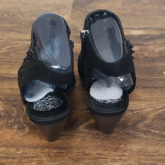 Vince Camuto Emberla Cage Sandals - Picture 4 of 4